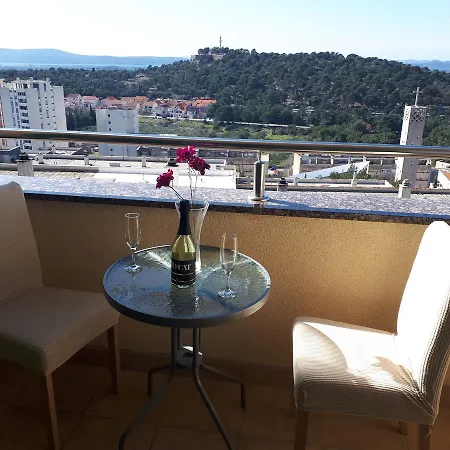 Guest house Apartman Katarina 3*